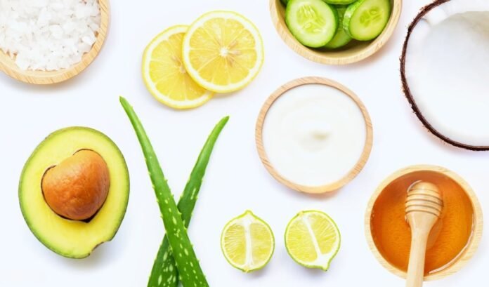 5 Natural Ingredients That Boost Skin Hydration