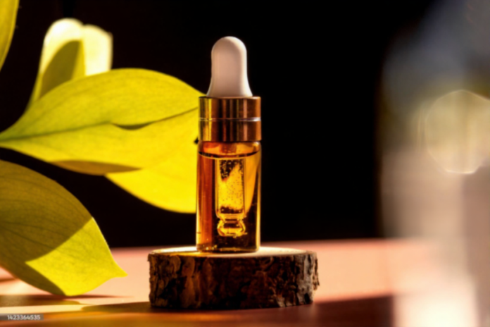 Jojoba Oil for Lightweight Hydration Without Heaviness