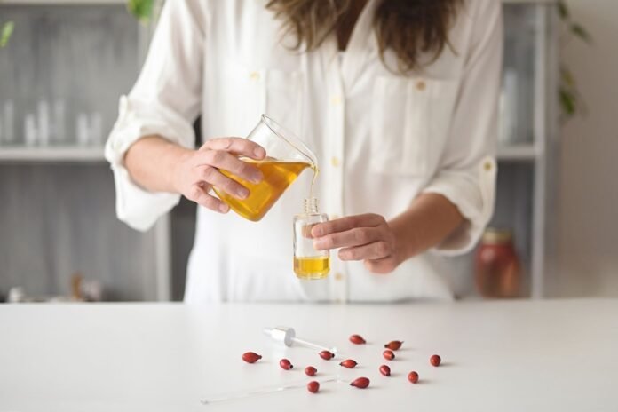 Combining Rosehip Oil and Vitamin C Serum for Radiance